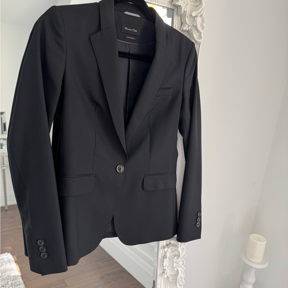 Massimo Dutti Elegant Black Blazer - Picture 3 of 3